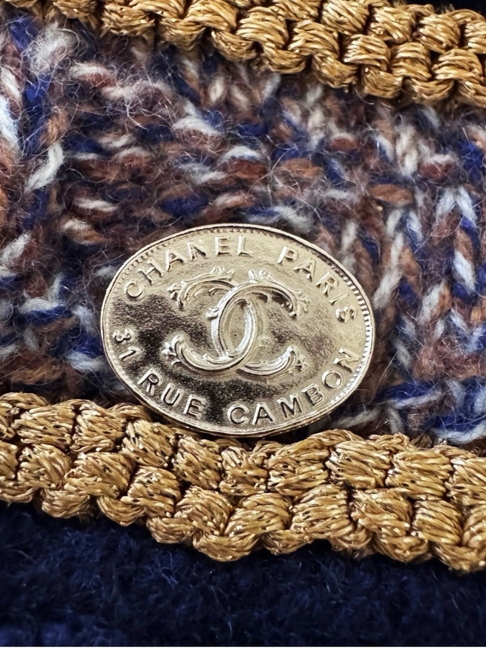 CHANEL Navy & Gold Cable-Knit Crewneck Sweater - Picture 11 of 11